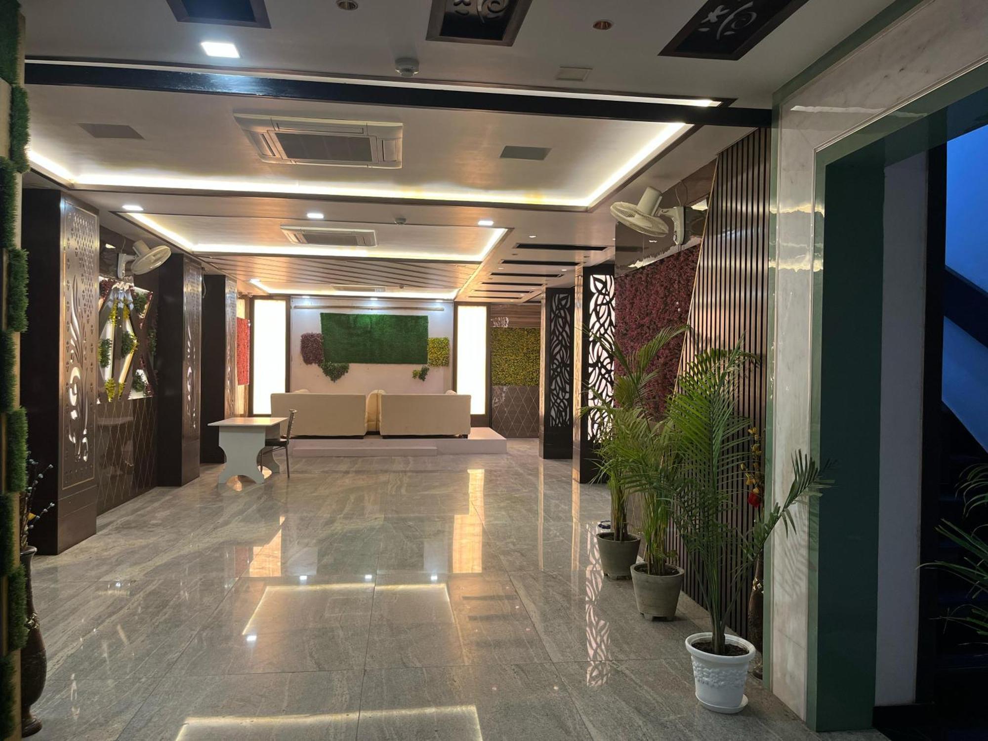 Hotel Mayur Palace Agra  Εξωτερικό φωτογραφία